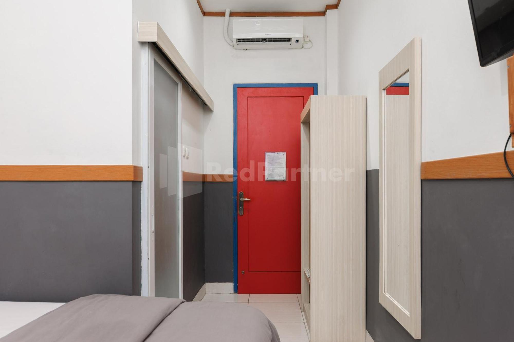 Ian Hotel Jaksa Mitra Reddoorz Jakarta Kültér fotó