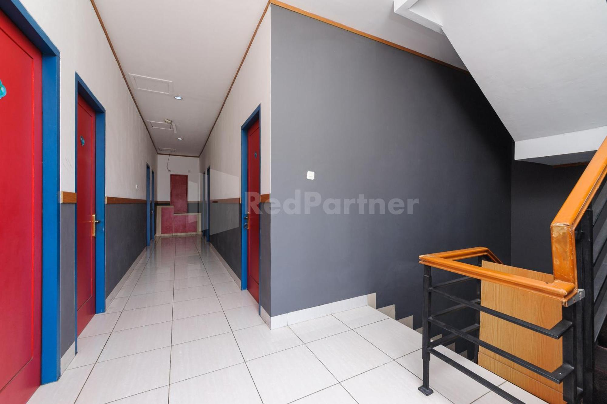 Ian Hotel Jaksa Mitra Reddoorz Jakarta Kültér fotó