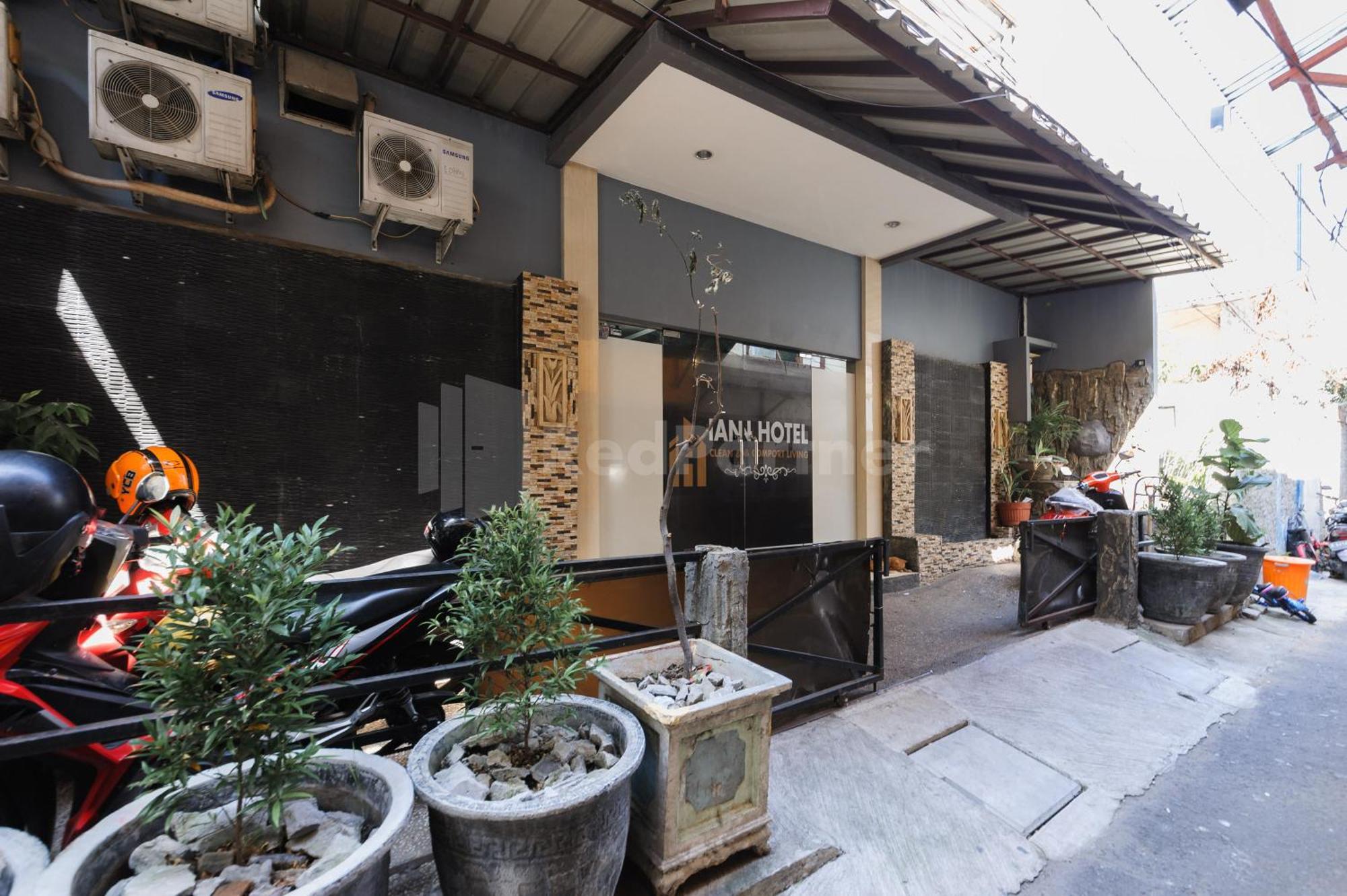 Ian Hotel Jaksa Mitra Reddoorz Jakarta Kültér fotó